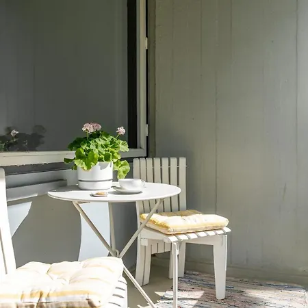 Διαμέρισμα By Johanna Gullichsen