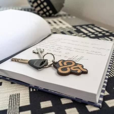 By Johanna Gullichsen Apartment *